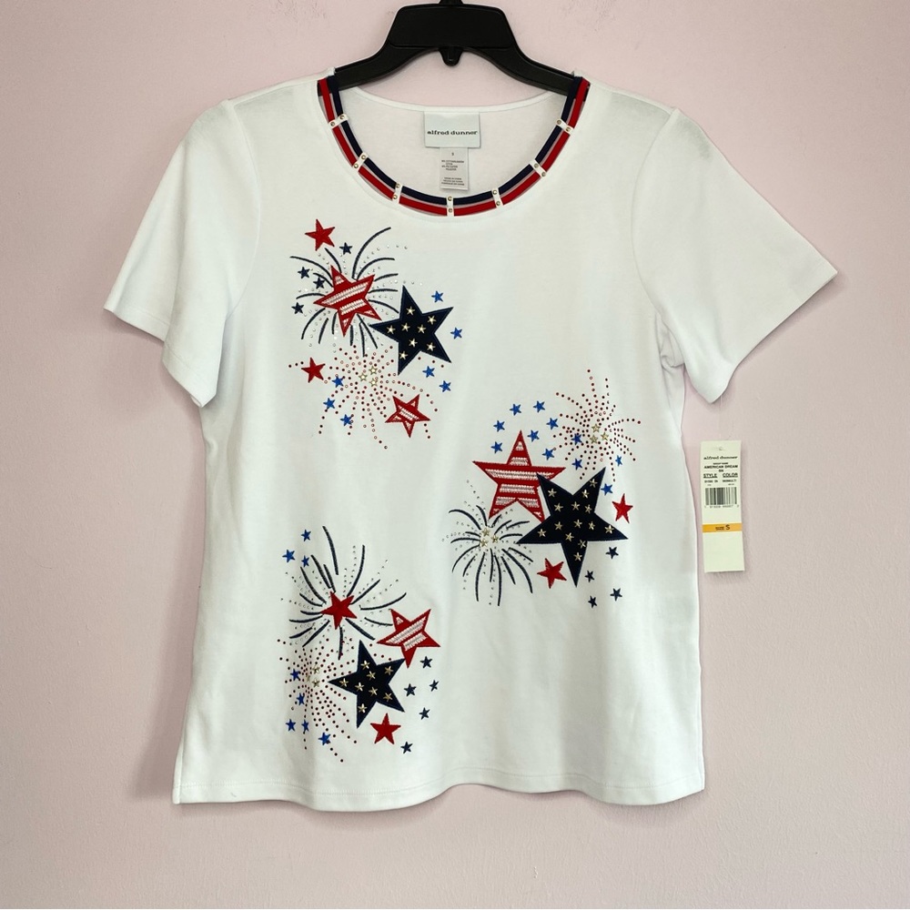 NEW Alfred Dunner American Dream Fireworks Stars Embroidered T shirt size small - Picture 2 of 8
